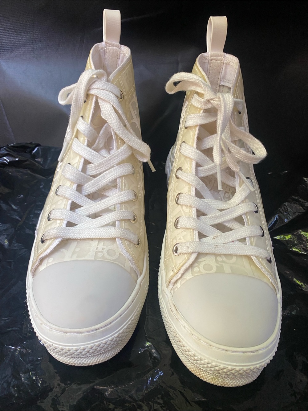 Dior high top Tennis shoes